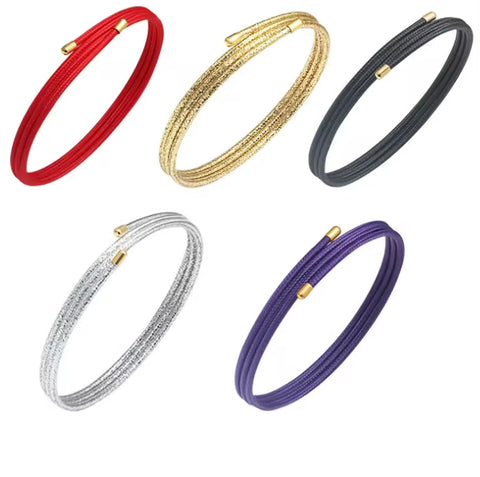 Charms CREDI IN TE STESSO + collana magnetica (colore casuale)